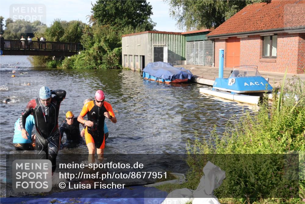 31.08.2025 - Elbe Triathlon Hamburg Luisa Fischer http://msf.ph/oto/8677951 31.08.2025 09:21:15 Schwimmen 682, 693, 717, 726, 742, 759 meine-sportfotos.de