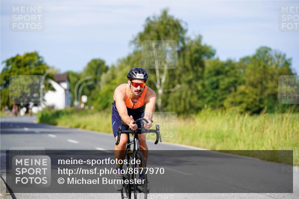 31.08.2025 - Elbe Triathlon Hamburg Michael Burmester http://msf.ph/oto/8677970 31.08.2025 10:32:17 Radfahren 1032, 1127, 1213 meine-sportfotos.de