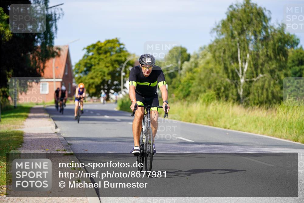 31.08.2025 - Elbe Triathlon Hamburg Michael Burmester http://msf.ph/oto/8677981 31.08.2025 10:32:21 Radfahren 732, 919, 1213 meine-sportfotos.de