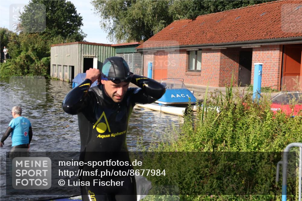 31.08.2025 - Elbe Triathlon Hamburg Luisa Fischer http://msf.ph/oto/8677984 31.08.2025 09:21:32 Schwimmen 691, 769 meine-sportfotos.de