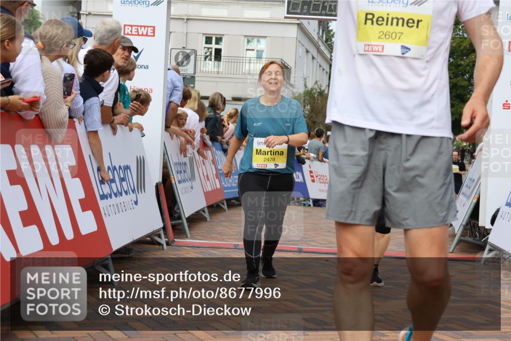 31.08.2025 - 21. Blankeneser Heldenlauf Strokosch-Dieckow http://msf.ph/oto/8677996 31.08.2025 10:26:51 Ziel 2057, 2364, 2013, 2749, 2607, 2646, 2478, 2380 meine-sportfotos.de
