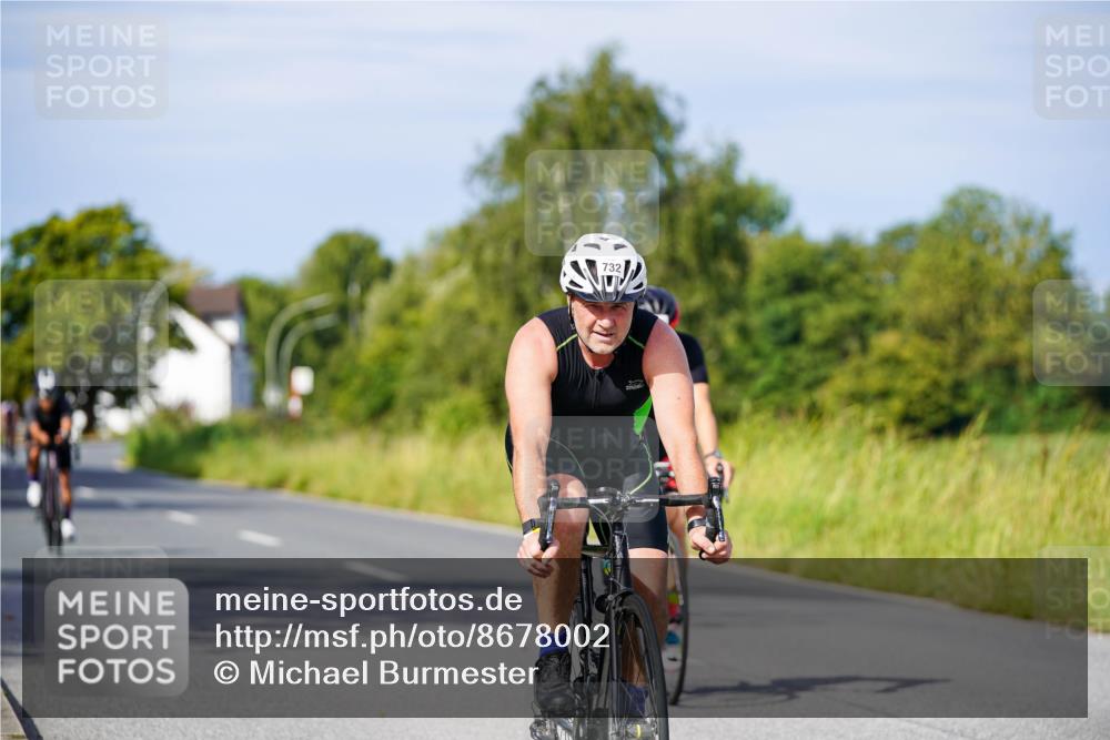 31.08.2025 - Elbe Triathlon Hamburg Michael Burmester http://msf.ph/oto/8678002 31.08.2025 10:32:28 Radfahren 732, 811, 919, 1185, 1208 meine-sportfotos.de
