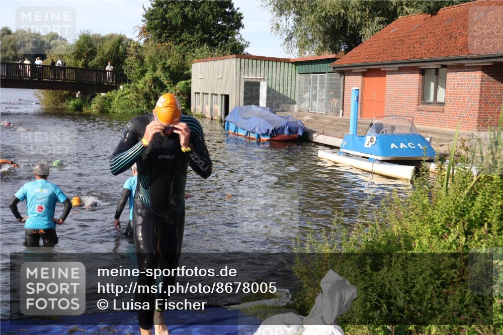 31.08.2025 - Elbe Triathlon Hamburg Luisa Fischer http://msf.ph/oto/8678005 31.08.2025 09:21:45 Schwimmen 494, 754 meine-sportfotos.de