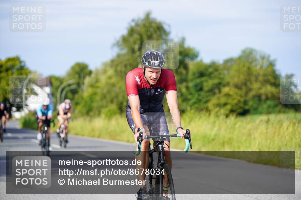 31.08.2025 - Elbe Triathlon Hamburg Michael Burmester http://msf.ph/oto/8678034 31.08.2025 10:32:35 Radfahren 896, 932, 1168, 1174, 1185, 1226, 1240 meine-sportfotos.de