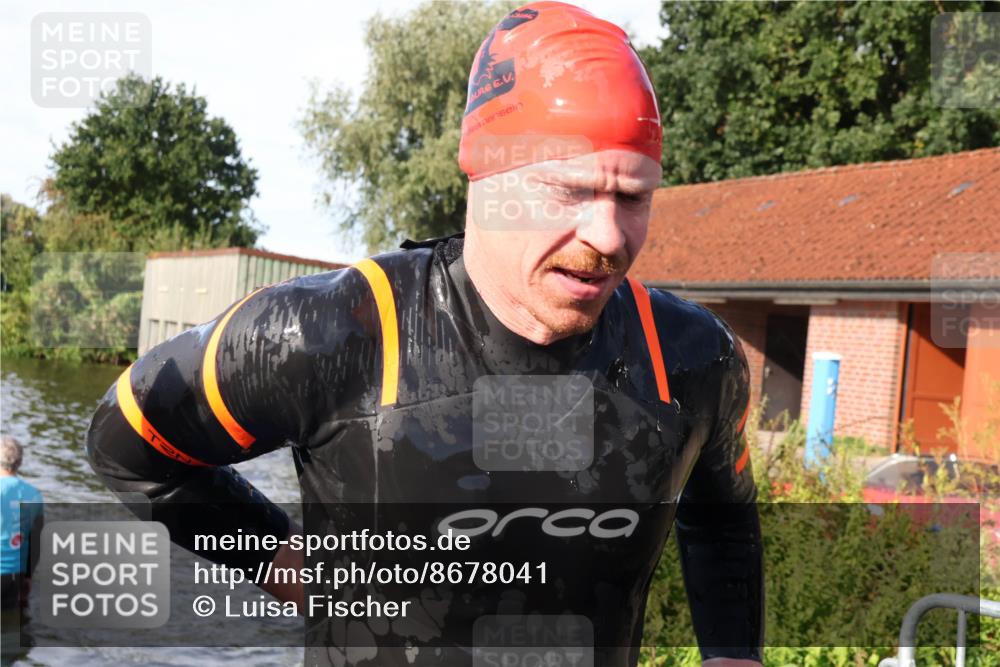 31.08.2025 - Elbe Triathlon Hamburg Luisa Fischer http://msf.ph/oto/8678041 31.08.2025 09:22:05 Schwimmen 696, 752 meine-sportfotos.de