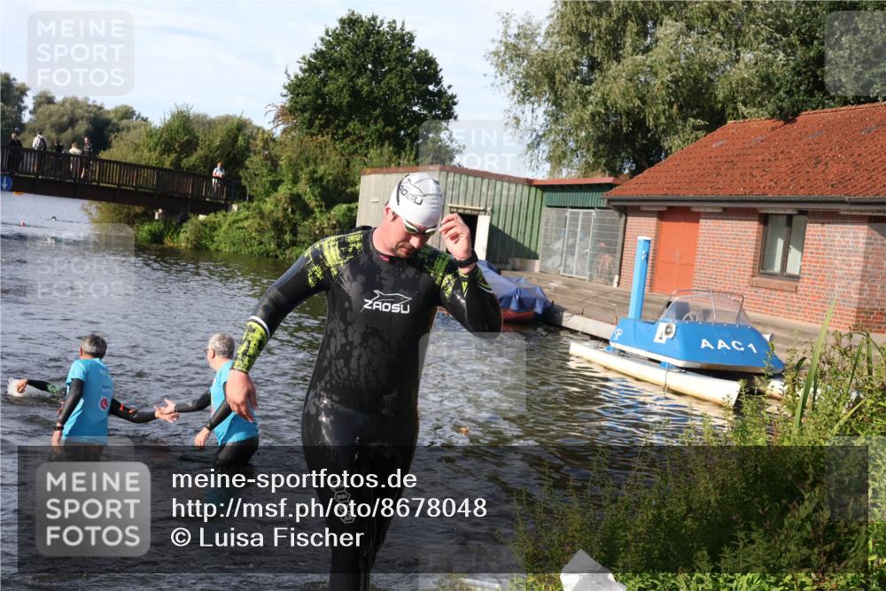 31.08.2025 - Elbe Triathlon Hamburg Luisa Fischer http://msf.ph/oto/8678048 31.08.2025 09:22:16 Schwimmen 503, 700, 764 meine-sportfotos.de