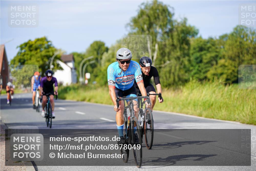 31.08.2025 - Elbe Triathlon Hamburg Michael Burmester http://msf.ph/oto/8678049 31.08.2025 10:32:38 Radfahren 786, 896, 932, 1168, 1174, 1185, 1226, 1240 meine-sportfotos.de