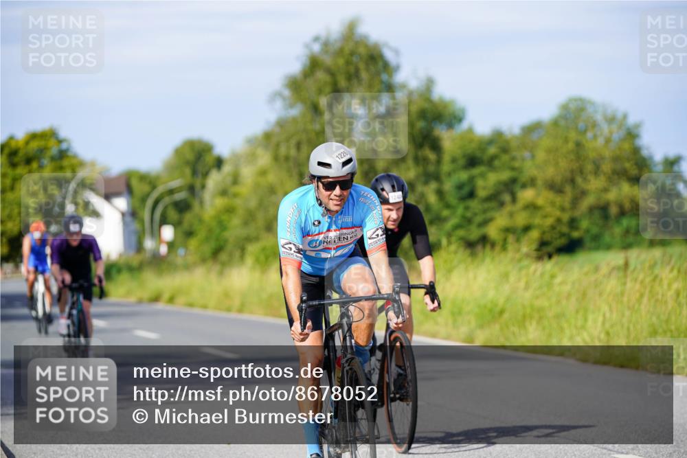 31.08.2025 - Elbe Triathlon Hamburg Michael Burmester http://msf.ph/oto/8678052 31.08.2025 10:32:38 Radfahren 786, 896, 932, 1168, 1174, 1185, 1226, 1240 meine-sportfotos.de