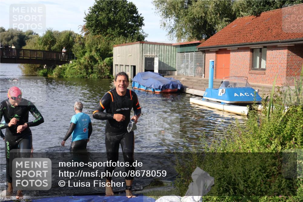 31.08.2025 - Elbe Triathlon Hamburg Luisa Fischer http://msf.ph/oto/8678059 31.08.2025 09:22:22 Schwimmen 700, 764 meine-sportfotos.de