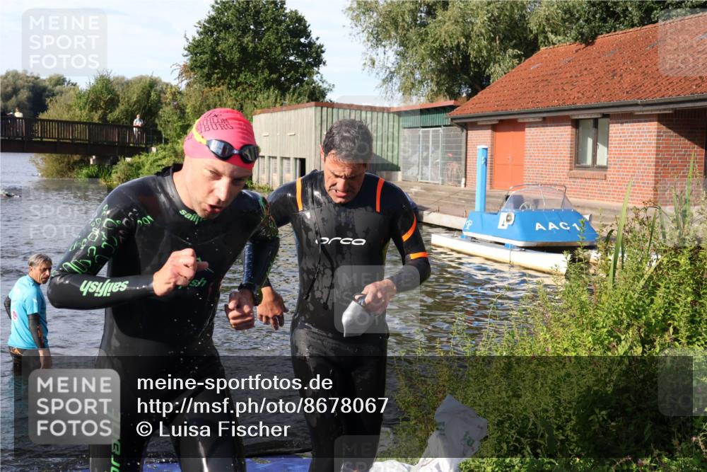 31.08.2025 - Elbe Triathlon Hamburg Luisa Fischer http://msf.ph/oto/8678067 31.08.2025 09:22:24 Schwimmen 700, 764 meine-sportfotos.de