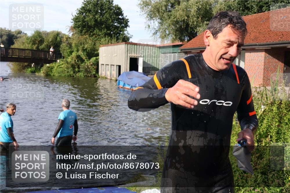 31.08.2025 - Elbe Triathlon Hamburg Luisa Fischer http://msf.ph/oto/8678073 31.08.2025 09:22:24 Schwimmen 700, 764 meine-sportfotos.de