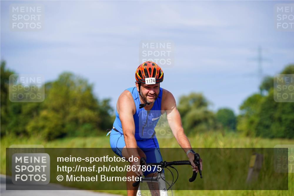 31.08.2025 - Elbe Triathlon Hamburg Michael Burmester http://msf.ph/oto/8678075 31.08.2025 10:32:42 Radfahren 786, 896, 1174 meine-sportfotos.de