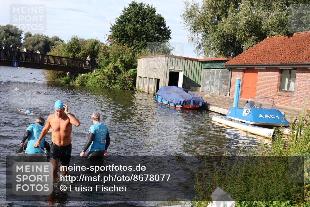 31.08.2025 - Elbe Triathlon Hamburg Luisa Fischer http://msf.ph/oto/8678077 31.08.2025 09:22:35 Schwimmen 710, 727, 766 meine-sportfotos.de