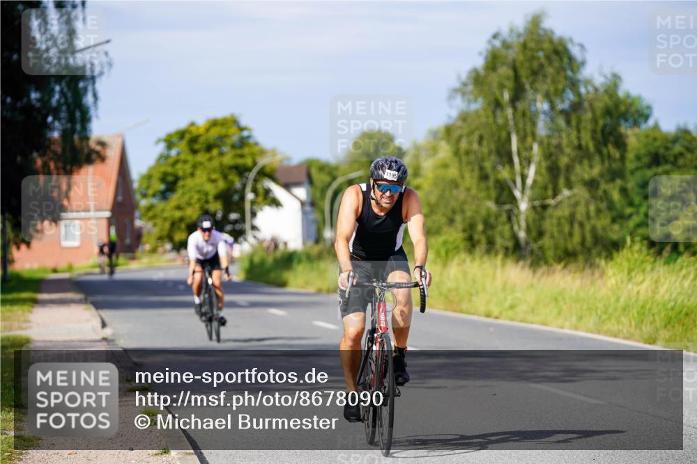 31.08.2025 - Elbe Triathlon Hamburg Michael Burmester http://msf.ph/oto/8678090 31.08.2025 10:32:50 Radfahren 804, 1195 meine-sportfotos.de