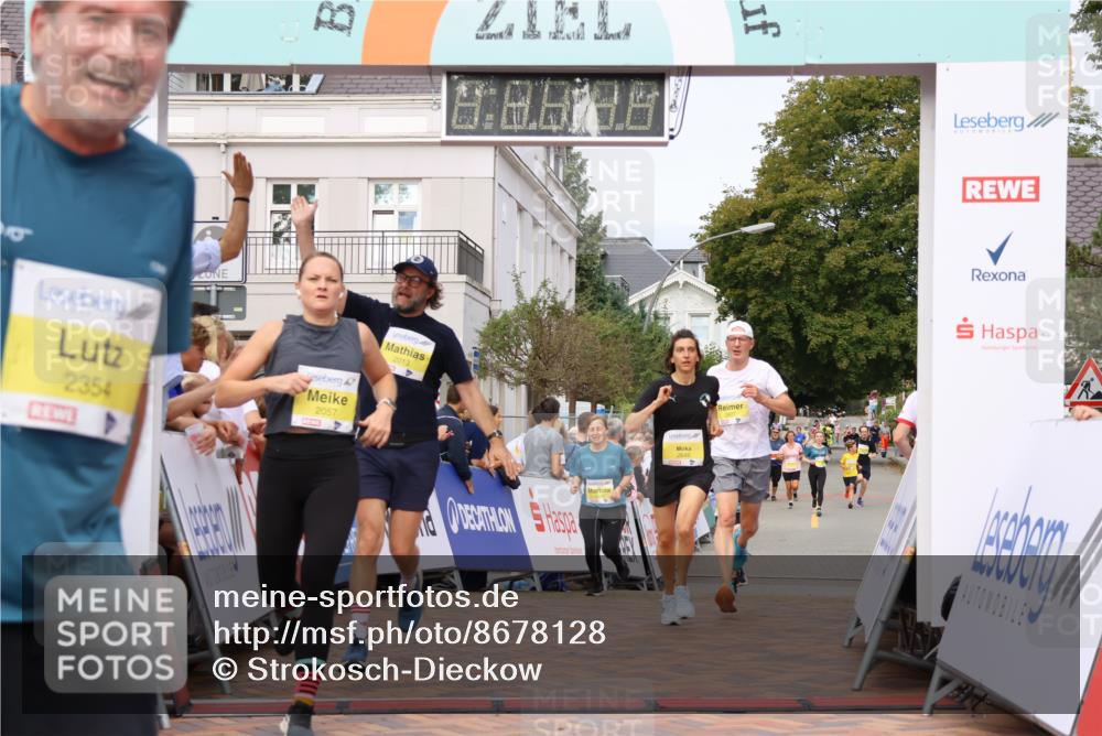 31.08.2025 - 21. Blankeneser Heldenlauf Strokosch-Dieckow http://msf.ph/oto/8678128 31.08.2025 10:26:45 Ziel 2022, 2057, 2013, 2648, 2607, 2646, 2487, 2354, 2296, 2478 meine-sportfotos.de