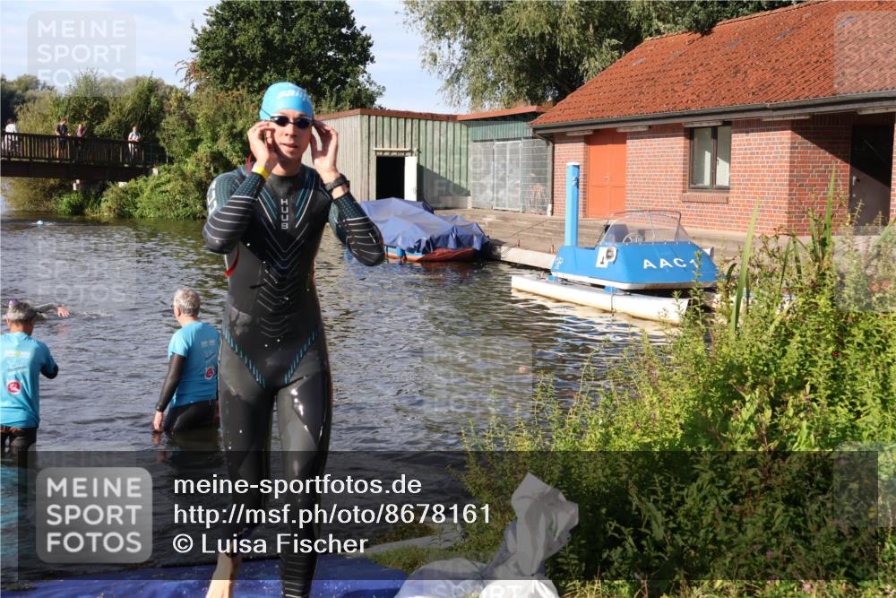 31.08.2025 - Elbe Triathlon Hamburg Luisa Fischer http://msf.ph/oto/8678161 31.08.2025 09:22:55 Schwimmen 667 meine-sportfotos.de