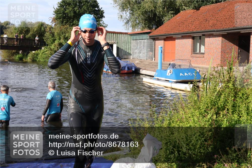 31.08.2025 - Elbe Triathlon Hamburg Luisa Fischer http://msf.ph/oto/8678163 31.08.2025 09:22:56 Schwimmen 667 meine-sportfotos.de