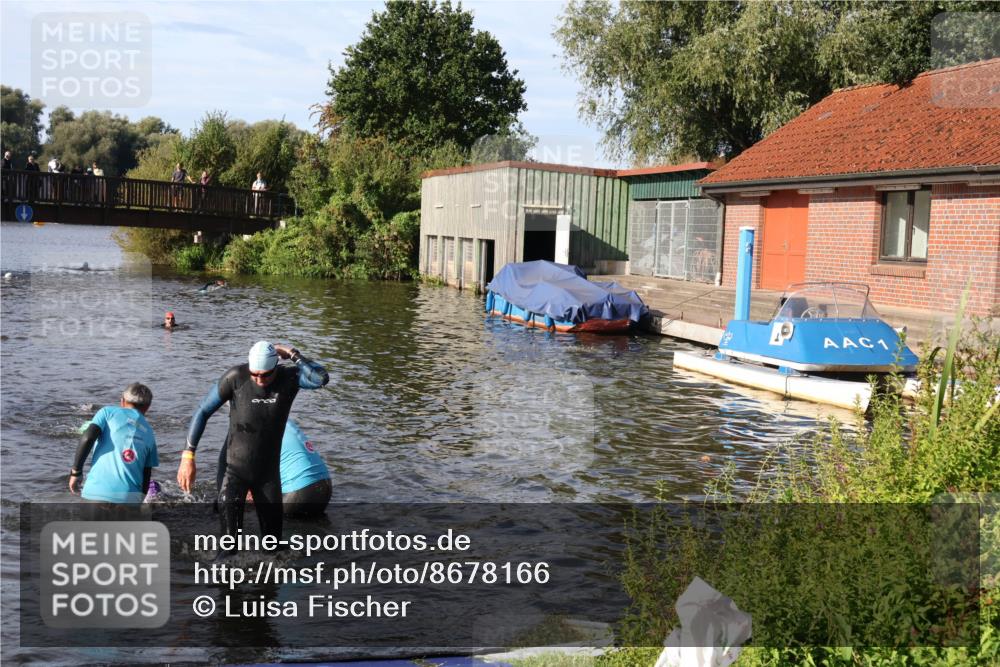 31.08.2025 - Elbe Triathlon Hamburg Luisa Fischer http://msf.ph/oto/8678166 31.08.2025 09:23:05 Schwimmen 739, 768 meine-sportfotos.de