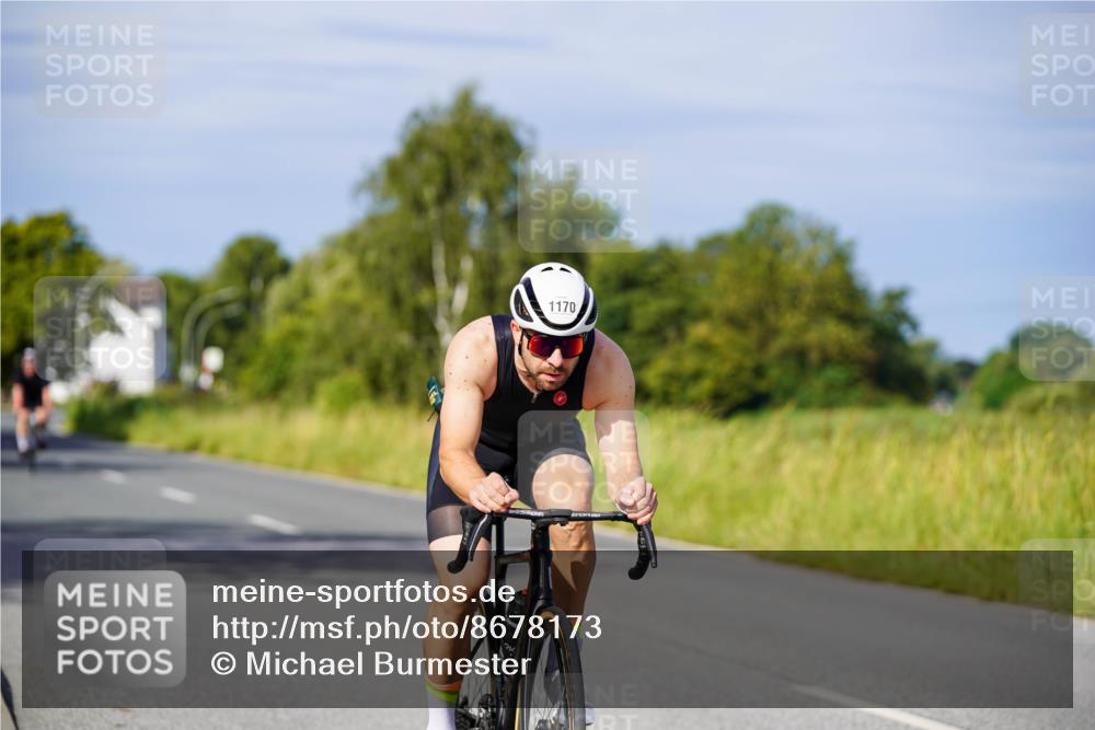 31.08.2025 - Elbe Triathlon Hamburg Michael Burmester http://msf.ph/oto/8678173 31.08.2025 10:33:17 Radfahren 1119, 1139, 1157, 1169, 1170, 1177, 1191 meine-sportfotos.de