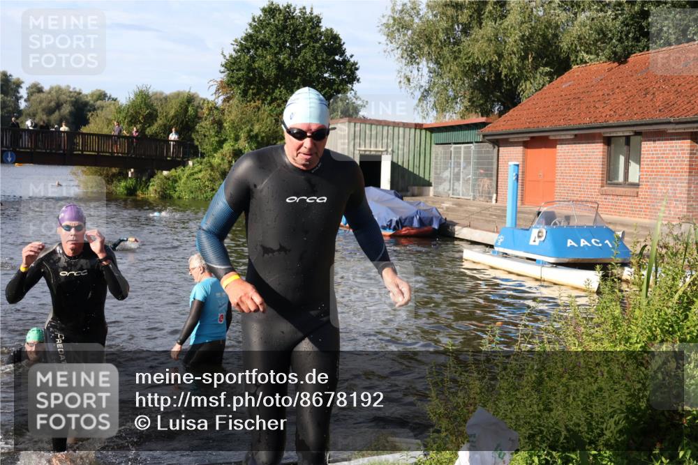 31.08.2025 - Elbe Triathlon Hamburg Luisa Fischer http://msf.ph/oto/8678192 31.08.2025 09:23:10 Schwimmen 739, 744, 768 meine-sportfotos.de