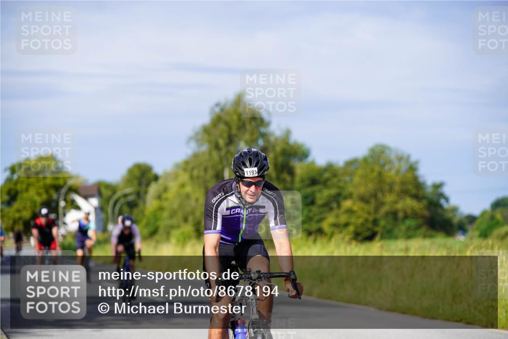 31.08.2025 - Elbe Triathlon Hamburg Michael Burmester http://msf.ph/oto/8678194 31.08.2025 10:33:22 Radfahren 826, 908, 944, 1119, 1157, 1177, 1191 meine-sportfotos.de