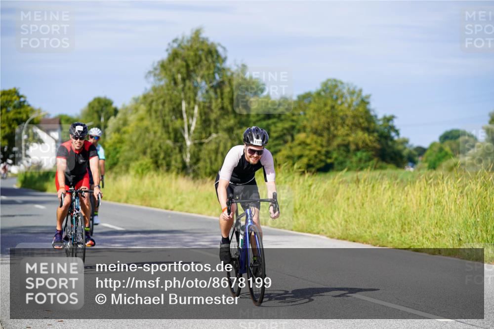 31.08.2025 - Elbe Triathlon Hamburg Michael Burmester http://msf.ph/oto/8678199 31.08.2025 10:33:24 Radfahren 826, 838, 850, 908, 944, 1119, 1157, 1177, 1191, 1235, 1241 meine-sportfotos.de