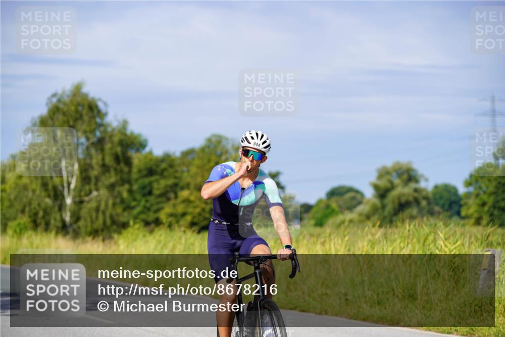 31.08.2025 - Elbe Triathlon Hamburg Michael Burmester http://msf.ph/oto/8678216 31.08.2025 10:33:25 Radfahren 826, 838, 850, 859, 908, 944, 1119, 1177, 1191, 1235, 1241 meine-sportfotos.de