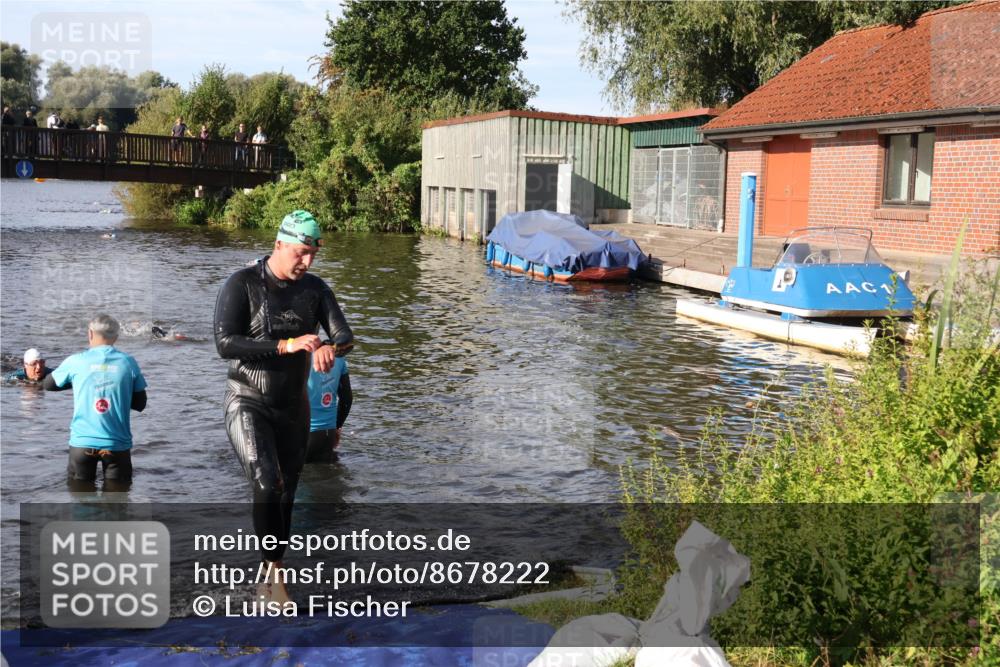 31.08.2025 - Elbe Triathlon Hamburg Luisa Fischer http://msf.ph/oto/8678222 31.08.2025 09:23:16 Schwimmen 744 meine-sportfotos.de