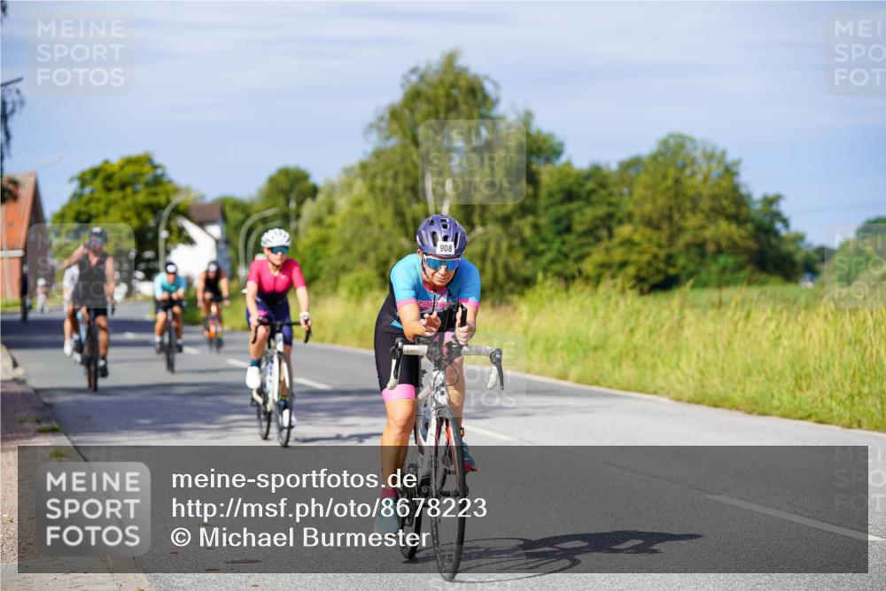 31.08.2025 - Elbe Triathlon Hamburg Michael Burmester http://msf.ph/oto/8678223 31.08.2025 10:33:27 Radfahren 826, 838, 850, 859, 908, 944, 1119, 1177, 1235, 1241 meine-sportfotos.de
