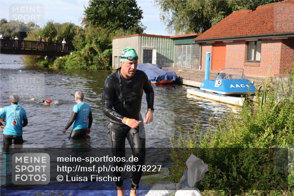31.08.2025 - Elbe Triathlon Hamburg Luisa Fischer http://msf.ph/oto/8678227 31.08.2025 09:23:18 Schwimmen 744 meine-sportfotos.de