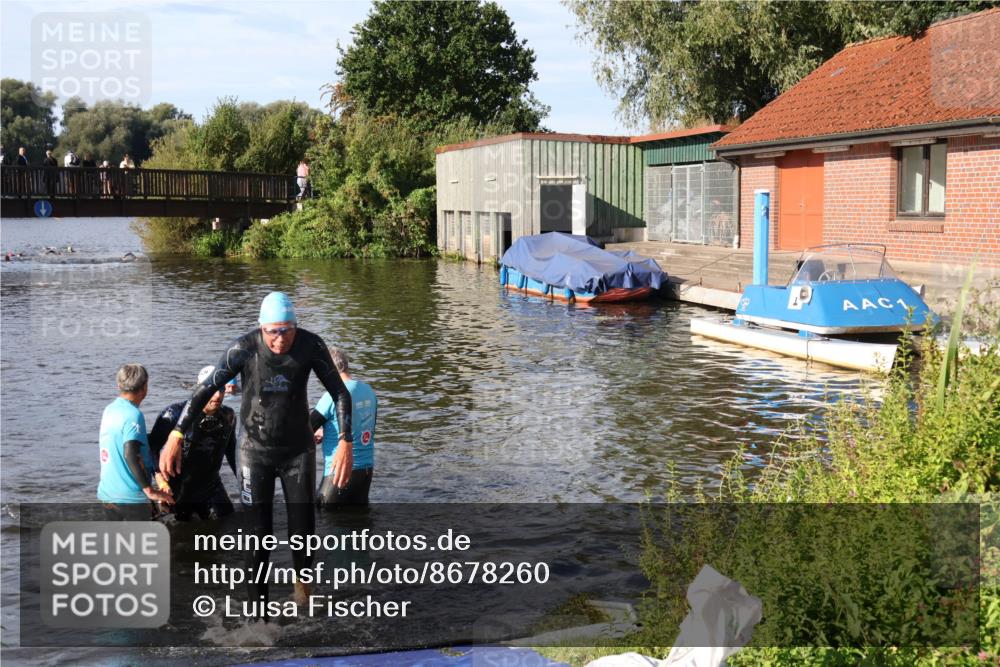 31.08.2025 - Elbe Triathlon Hamburg Luisa Fischer http://msf.ph/oto/8678260 31.08.2025 09:23:54 Schwimmen 701, 775 meine-sportfotos.de