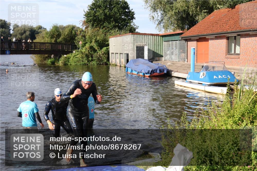 31.08.2025 - Elbe Triathlon Hamburg Luisa Fischer http://msf.ph/oto/8678267 31.08.2025 09:23:55 Schwimmen 701, 775 meine-sportfotos.de