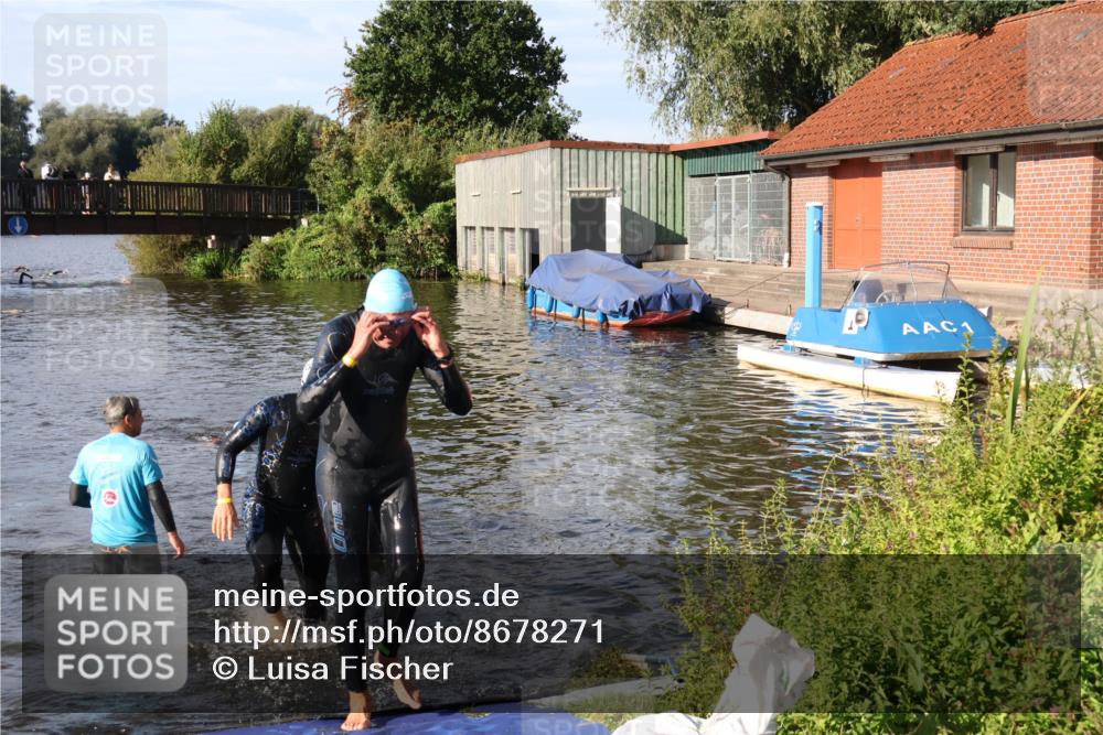 31.08.2025 - Elbe Triathlon Hamburg Luisa Fischer http://msf.ph/oto/8678271 31.08.2025 09:23:56 Schwimmen 701, 775 meine-sportfotos.de