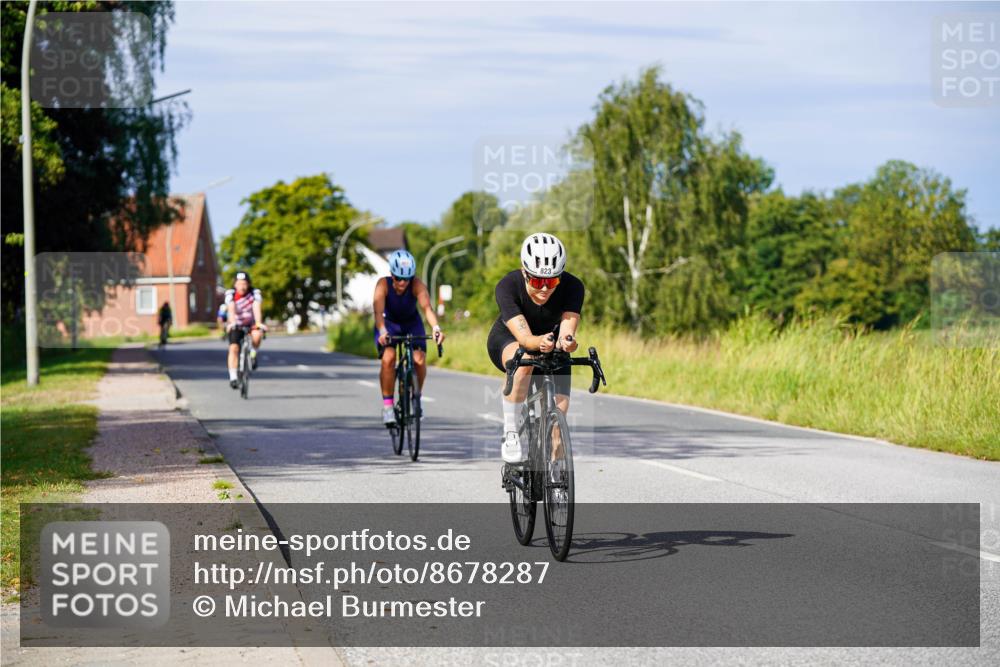 31.08.2025 - Elbe Triathlon Hamburg Michael Burmester http://msf.ph/oto/8678287 31.08.2025 10:33:42 Radfahren 758, 820, 823, 825, 869, 1223 meine-sportfotos.de