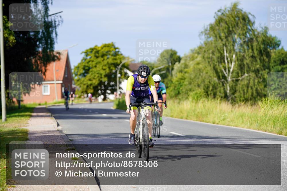 31.08.2025 - Elbe Triathlon Hamburg Michael Burmester http://msf.ph/oto/8678306 31.08.2025 10:33:54 Radfahren 1025, 1238 meine-sportfotos.de