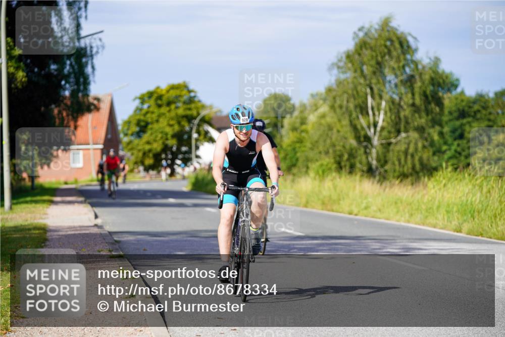 31.08.2025 - Elbe Triathlon Hamburg Michael Burmester http://msf.ph/oto/8678334 31.08.2025 10:34:19 Radfahren 928, 1033, 1167, 1176 meine-sportfotos.de
