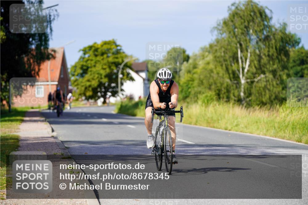 31.08.2025 - Elbe Triathlon Hamburg Michael Burmester http://msf.ph/oto/8678345 31.08.2025 10:34:27 Radfahren 968, 1146, 1176 meine-sportfotos.de