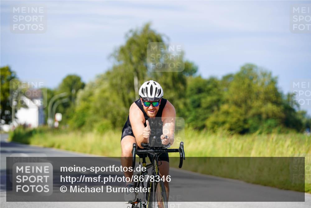 31.08.2025 - Elbe Triathlon Hamburg Michael Burmester http://msf.ph/oto/8678346 31.08.2025 10:34:28 Radfahren 968, 1146, 1176, 1204 meine-sportfotos.de