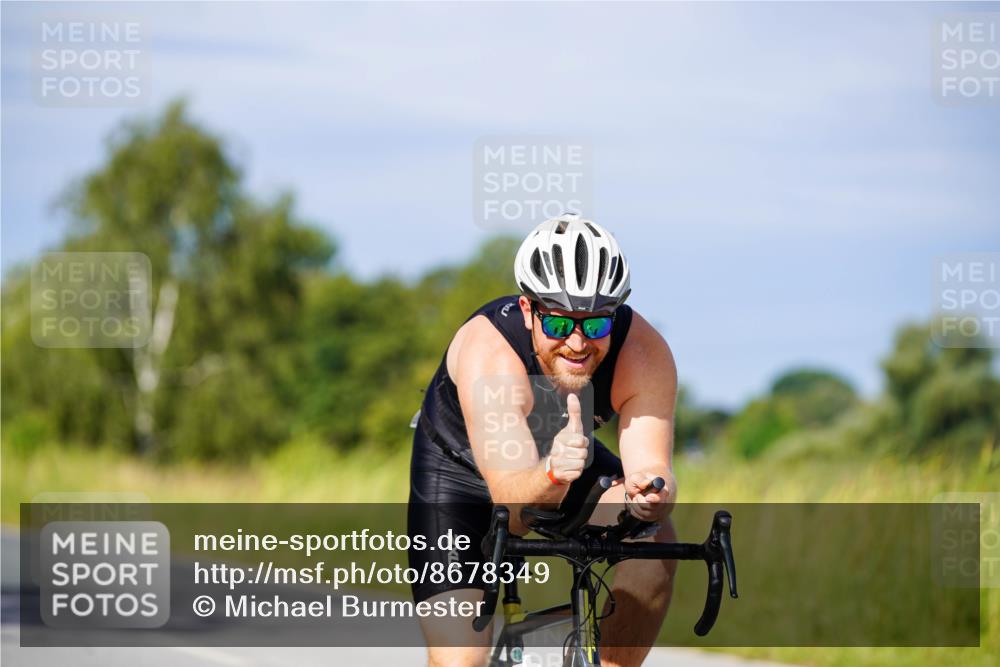 31.08.2025 - Elbe Triathlon Hamburg Michael Burmester http://msf.ph/oto/8678349 31.08.2025 10:34:28 Radfahren 968, 1146, 1176, 1204 meine-sportfotos.de