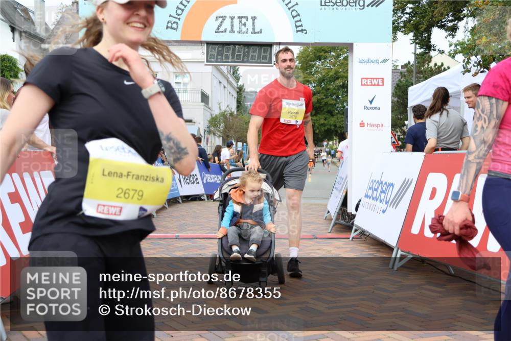 31.08.2025 - 21. Blankeneser Heldenlauf Strokosch-Dieckow http://msf.ph/oto/8678355 31.08.2025 10:32:04 Ziel 2679, 2678, 2222, 2567, 2734, 2735, 2105, 2228, 2501 meine-sportfotos.de