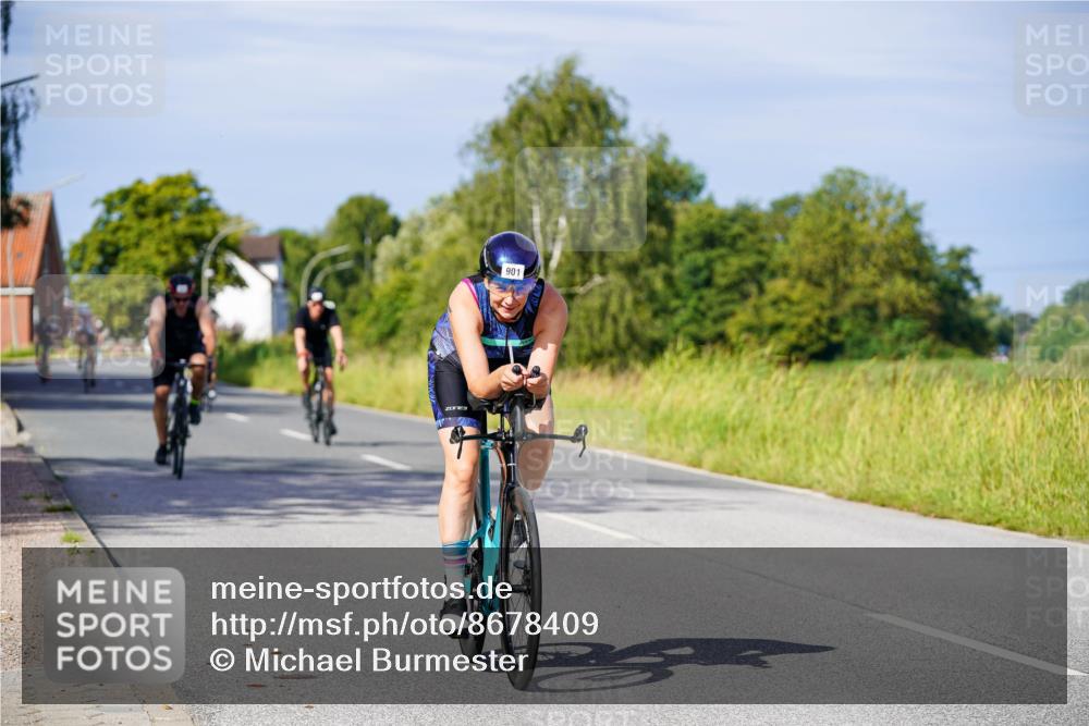 31.08.2025 - Elbe Triathlon Hamburg Michael Burmester http://msf.ph/oto/8678409 31.08.2025 10:35:05 Radfahren 901, 957, 1034, 1045, 1126, 1236 meine-sportfotos.de