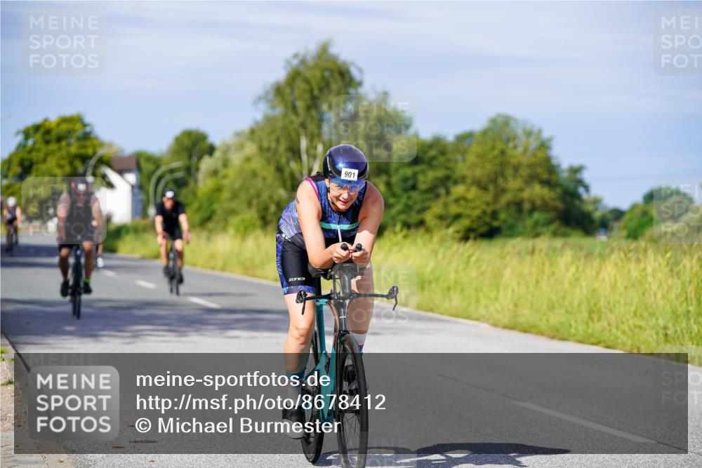 31.08.2025 - Elbe Triathlon Hamburg Michael Burmester http://msf.ph/oto/8678412 31.08.2025 10:35:05 Radfahren 901, 957, 1034, 1045, 1126, 1236 meine-sportfotos.de