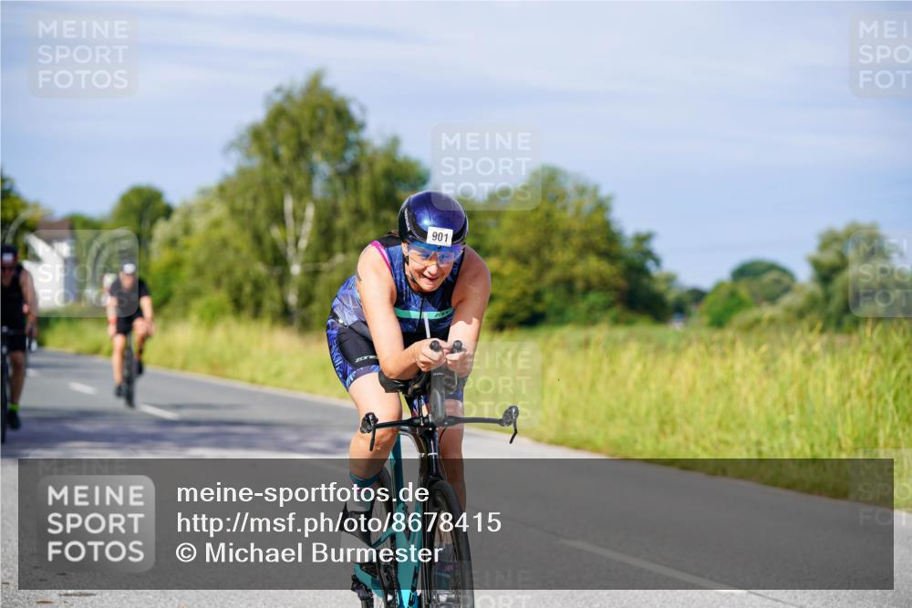 31.08.2025 - Elbe Triathlon Hamburg Michael Burmester http://msf.ph/oto/8678415 31.08.2025 10:35:05 Radfahren 901, 957, 1034, 1045, 1126, 1236 meine-sportfotos.de