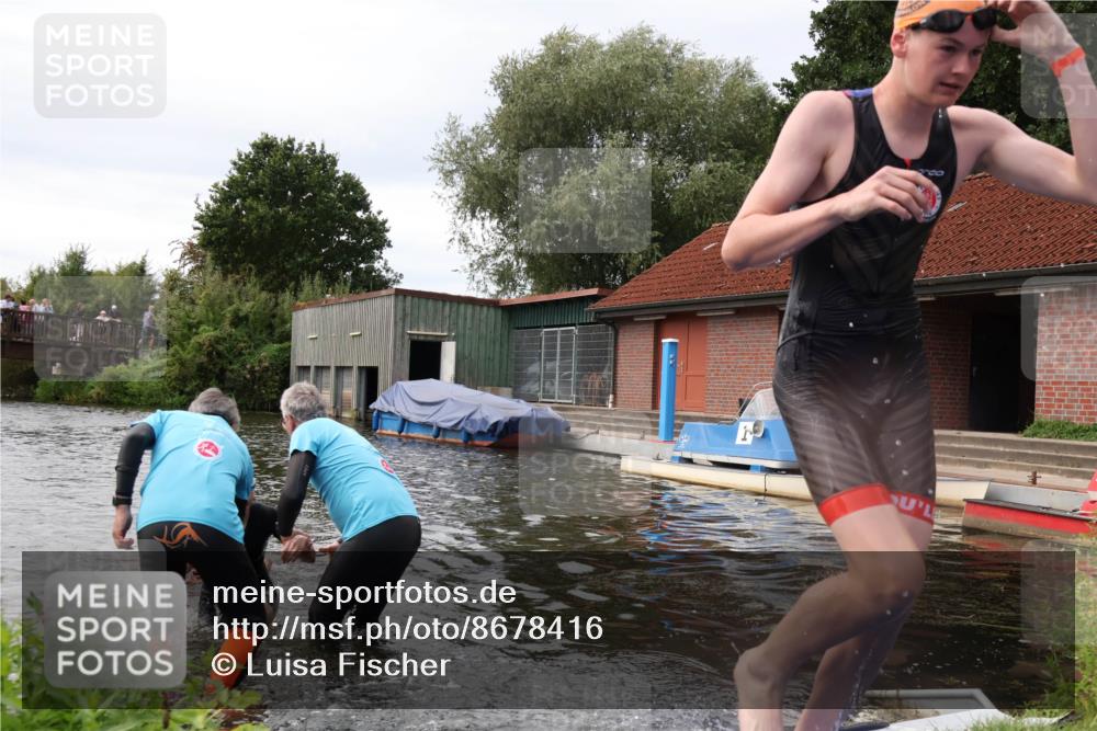 31.08.2025 - Elbe Triathlon Hamburg Luisa Fischer http://msf.ph/oto/8678416 31.08.2025 12:07:30 Schwimmen 1621, 1623, 1626 meine-sportfotos.de
