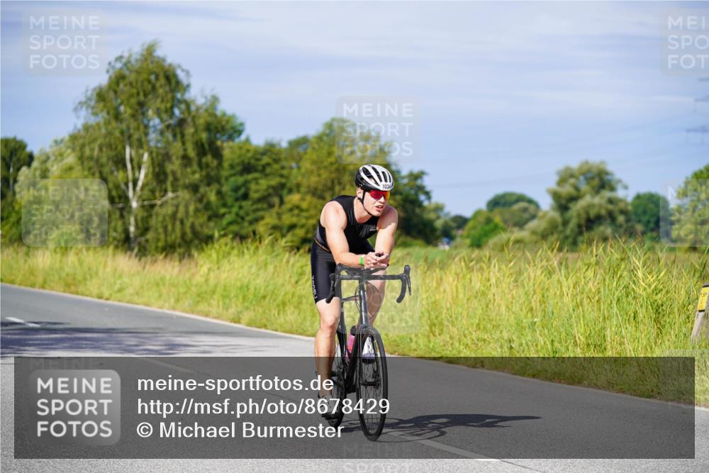 31.08.2025 - Elbe Triathlon Hamburg Michael Burmester http://msf.ph/oto/8678429 31.08.2025 10:35:09 Radfahren 794, 957, 1034, 1126, 1236 meine-sportfotos.de