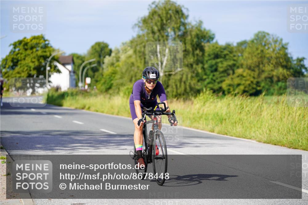 31.08.2025 - Elbe Triathlon Hamburg Michael Burmester http://msf.ph/oto/8678448 31.08.2025 10:35:13 Radfahren 794, 957, 960 meine-sportfotos.de