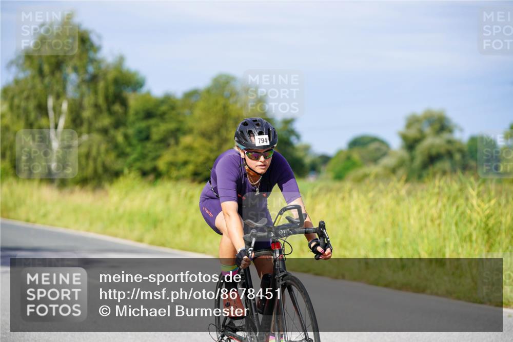 31.08.2025 - Elbe Triathlon Hamburg Michael Burmester http://msf.ph/oto/8678451 31.08.2025 10:35:13 Radfahren 794, 957, 960 meine-sportfotos.de