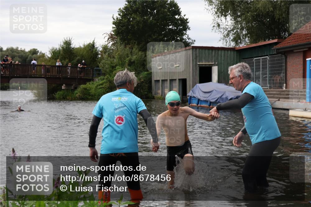 31.08.2025 - Elbe Triathlon Hamburg Luisa Fischer http://msf.ph/oto/8678456 31.08.2025 12:08:34 Schwimmen 1619 meine-sportfotos.de