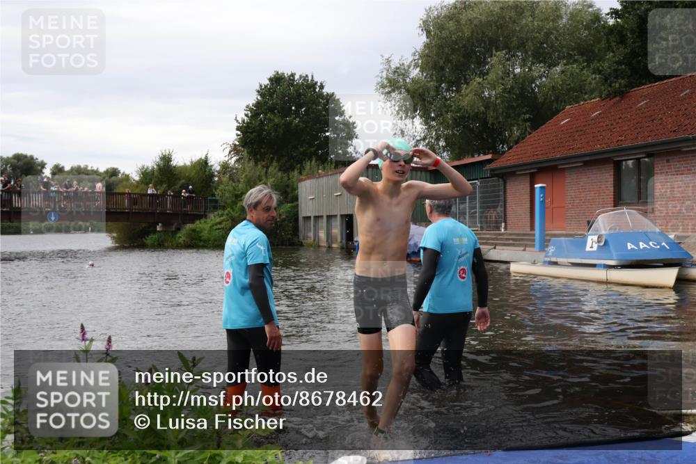 31.08.2025 - Elbe Triathlon Hamburg Luisa Fischer http://msf.ph/oto/8678462 31.08.2025 12:08:35 Schwimmen 1619 meine-sportfotos.de
