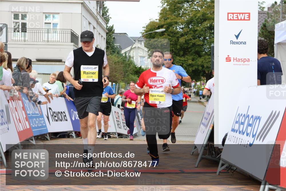 31.08.2025 - 21. Blankeneser Heldenlauf Strokosch-Dieckow http://msf.ph/oto/8678477 31.08.2025 10:31:57 Ziel 2222, 2567, 2077, 2407, 2462, 2734, 2735, 2105, 2278, 2228, 2501 meine-sportfotos.de